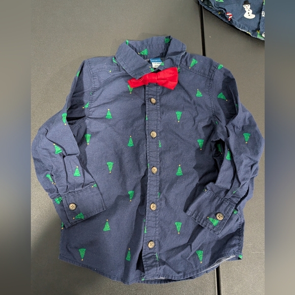 Lot of 2 (TWO) Toddler Boy Christmas Holiday Long Sleeve Shirts in Size 3T - Picture 2 of 7